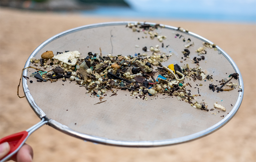 Microplastics microscopisch kleine plastic deeltjes testresultaten waterfilters
